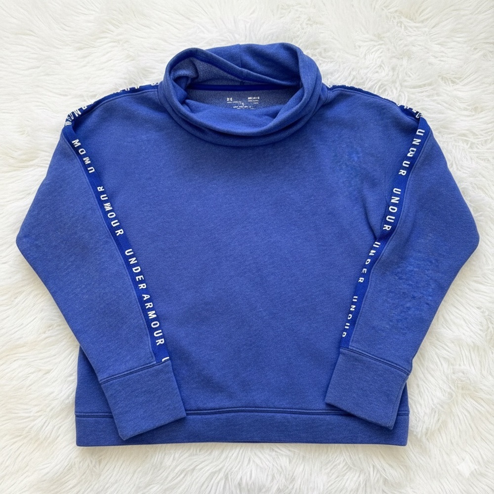 Sporty Chic Athleisure Gorpcore Logomania
Streetwear UnderArmor Funnel Neck